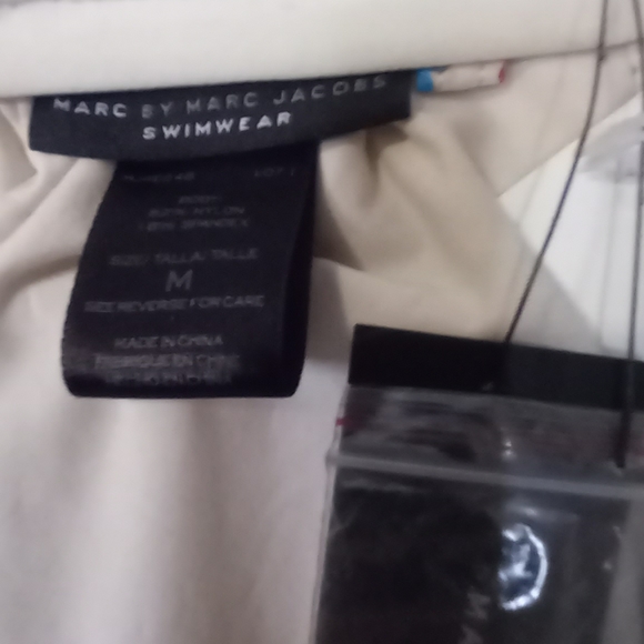 Marc Jacobs M Swim Top - Picture 8 of 9